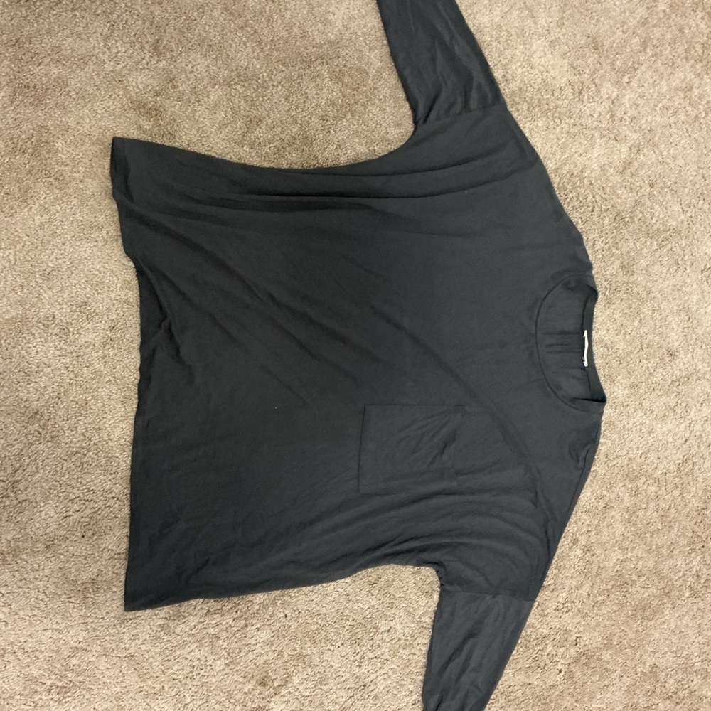 Zenana Outfitters Black Long Sleeve Pocket Tee